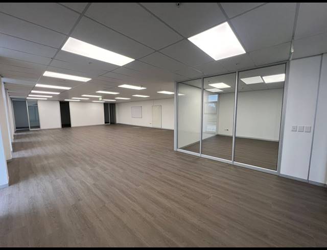 5,151M² WAREHOUSE TO LET IN SAMRAND BUSINESS PARK